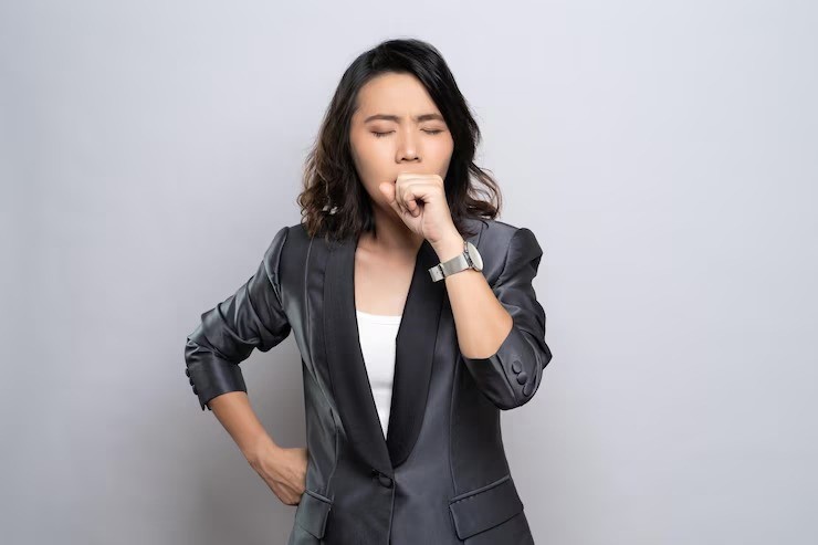 enzim pencernaan rendah, gejala gangguan pencernaan, perut kembung setelah makan, konstipasi, tips pencernaan sehat, makanan enzim alami, ibu muda sehat, gangguan cerna